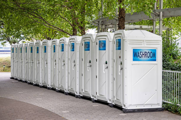 Best Portable restroom trailer rental  in North Babylon, NY